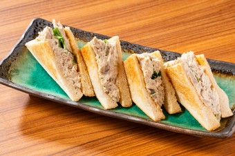 ＜自家製ツナ！＞寿司屋が本気で作るツナサンド