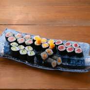 ・わさびの涙巻：440円／・かんぴょう巻：440円／・カッパ巻：440円／・納豆巻：440円／・葉ワサビ巻：440円／・イカ梅巻：550円／・ネギトロ巻：550円／・トロタク巻：550円／・鉄火巻：550円