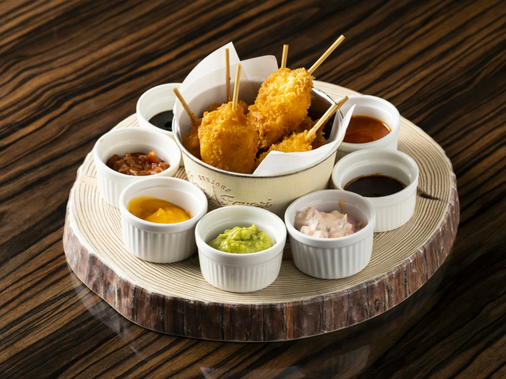 名物串カツバラエティセット7種ディップソース盛り合わせ