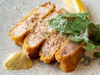 肉好きが大絶賛！『佐助豚のロース 厚切りのカツレツ』
