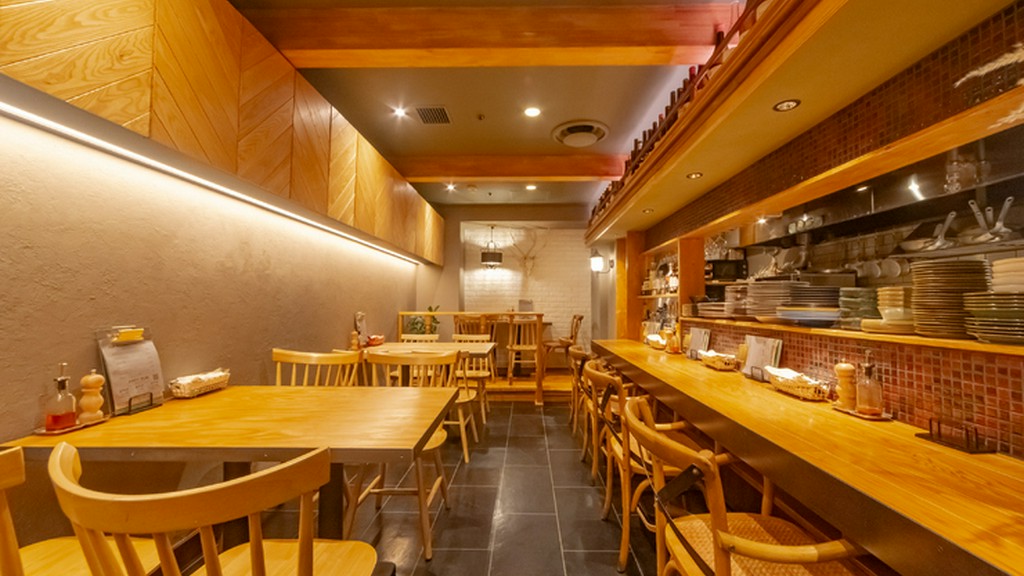 友人同士での楽しい食事に。女子会利用も歓迎の空間