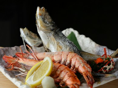 炭で楽しむ旬『原始焼き』