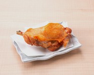 四大名物【3】自家解体 悠然鶏の小樽骨付き鶏ザンギ ～素揚げ～
