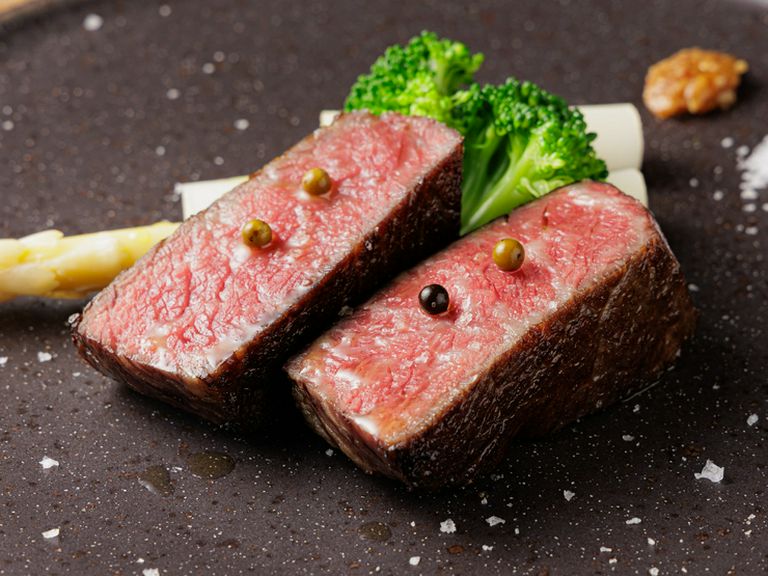 質を求めるゲストとの食事に。ふさわしい食・酒をセレクト