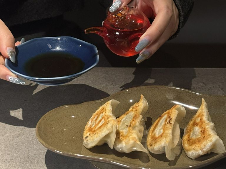 楽しい会話のお供に点心を。女子会にも最適なお店