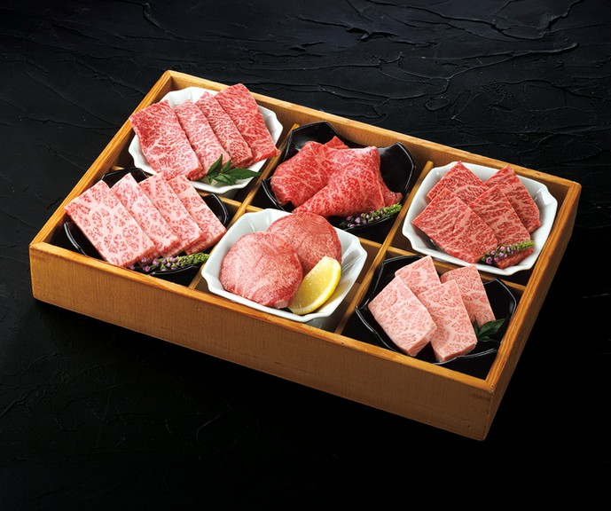 贅沢で味わい深い最高級の部位を厳選した、オススメ6種盛り合わせ『佐賀牛プレミアムセット』