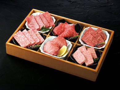 贅沢で味わい深い最高級の部位を厳選した、オススメ6種盛り合わせ『佐賀牛プレミアムセット』