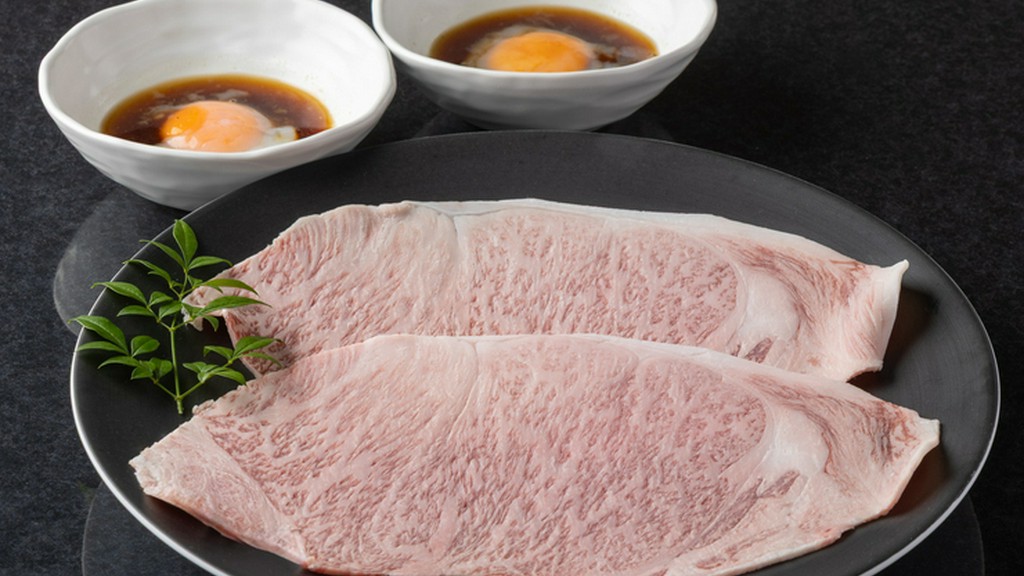 きめ細やかなサシが入った、目にも美しい極上肉をサッと炙って『佐賀牛サーロイン焼きしゃぶ－温玉添え－』