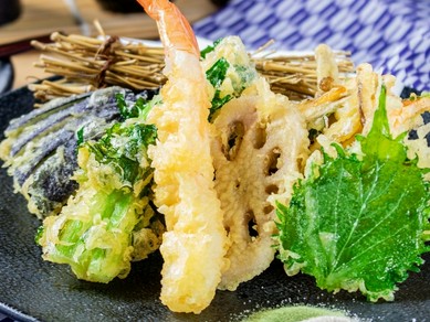 天ぷらの盛り合わせ