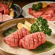 大切な人を気兼ねなく連れて行ける、【焼肉ファミリー】上質な食材を家族価格で。お子様も大歓迎の店内は、気兼ねなく食事と会話を楽しめるアットホームさを大切にしています。大切な家族と訪れたい焼肉店です。