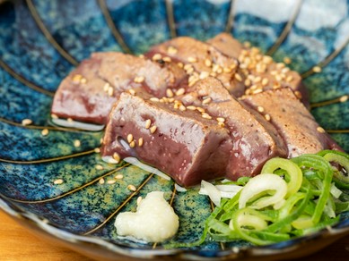 備長炭で風味豊かに焼き上げる『炭焼き』