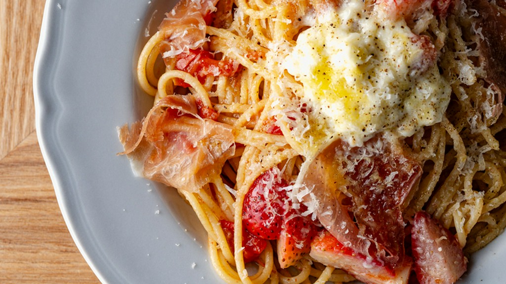 旬の野菜＆フルーツを自由闊達に組み合わせ、新趣向の美味を創造