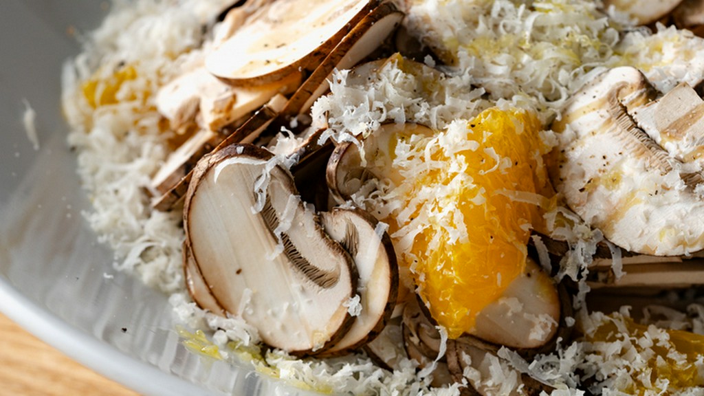 一人の食事も居心地がよく、深夜までの営業も何かと頼りに！