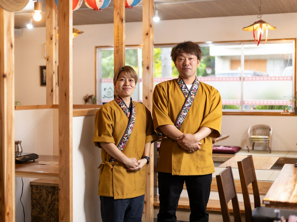 温かみのある接客が、沖縄での一時を彩る