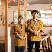 地元の食材と風情ある空間が生む、沖縄らしい食体験。親身なスタッフたちが、県外からの旅行客もアットホームに迎え入れてくれます。温かみのある接客で、旅の一時を彩ってくれるお店です。