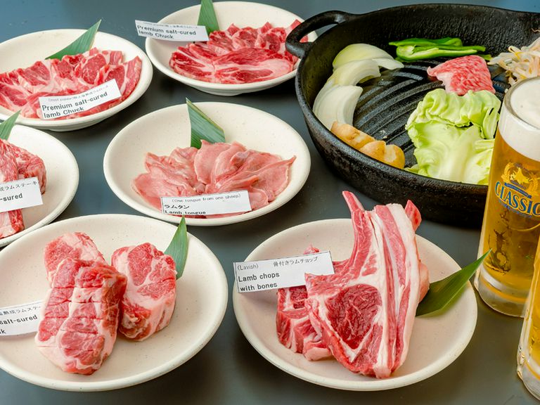 最高のラム肉にさらに一手間。店内熟成により引き出す旨み