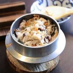 かやく釜飯