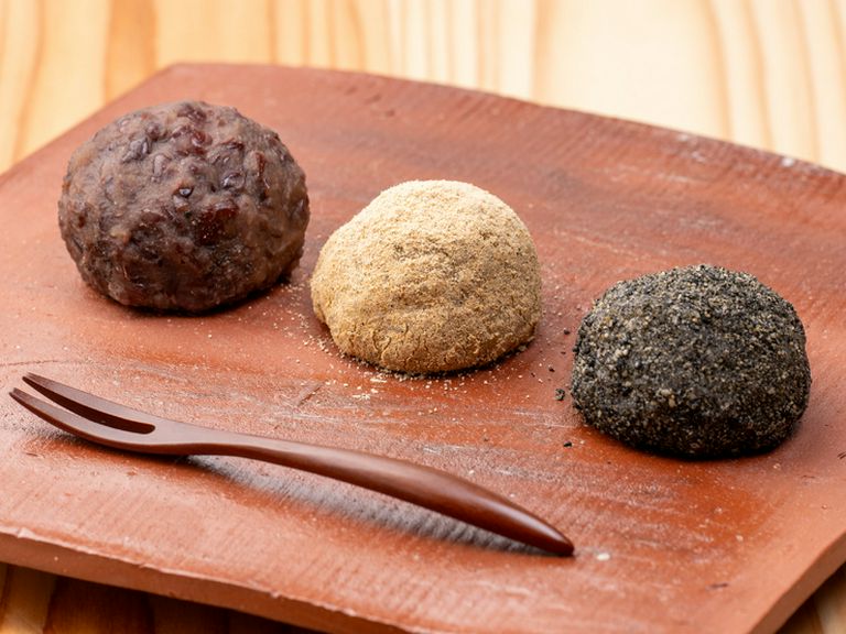 毎日店で丁寧に手づくりするおはぎと抹茶、自家製アイスが評判