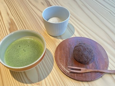 人気ナンバーワン！自慢の品が揃う『おはぎと抹茶セット』