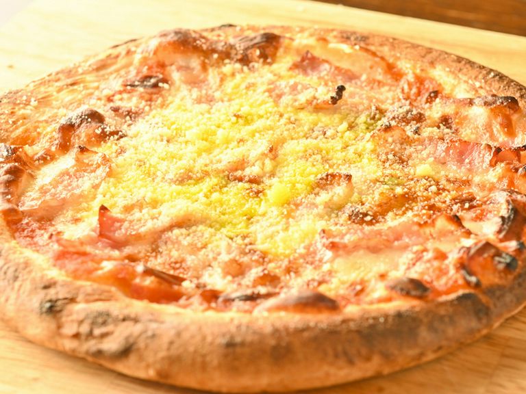 ディナー・バータイムを彩るこだわりのメニュー