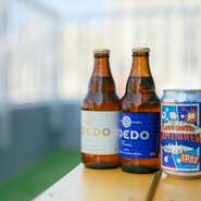 常時10種類以上ご用意しております。ショーケースにて、お好きなビールをお選びください！
