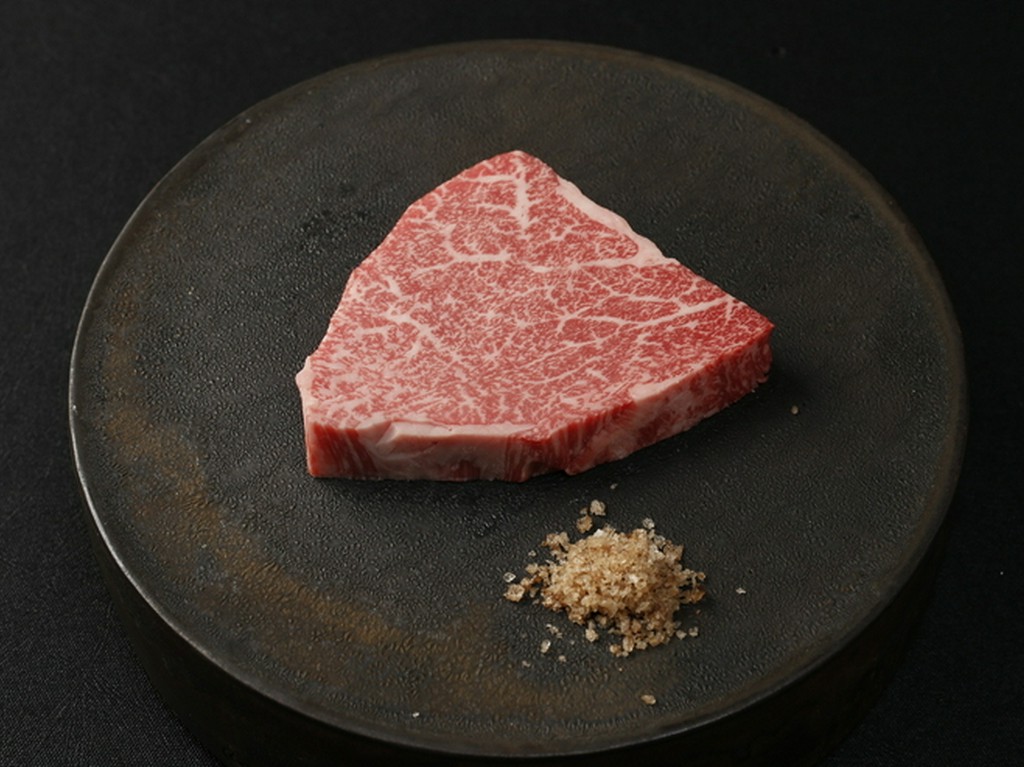 【正規取扱認定店】鹿児島黒牛とは