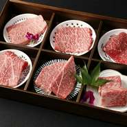 【盛り合わせ内容】
･サーロイン
･厚切りハラミ
･厚切りザブトン
･トモ三角
･ミルキーロイン
･シャトーブリアン
※写真は二人前のイメージです｡