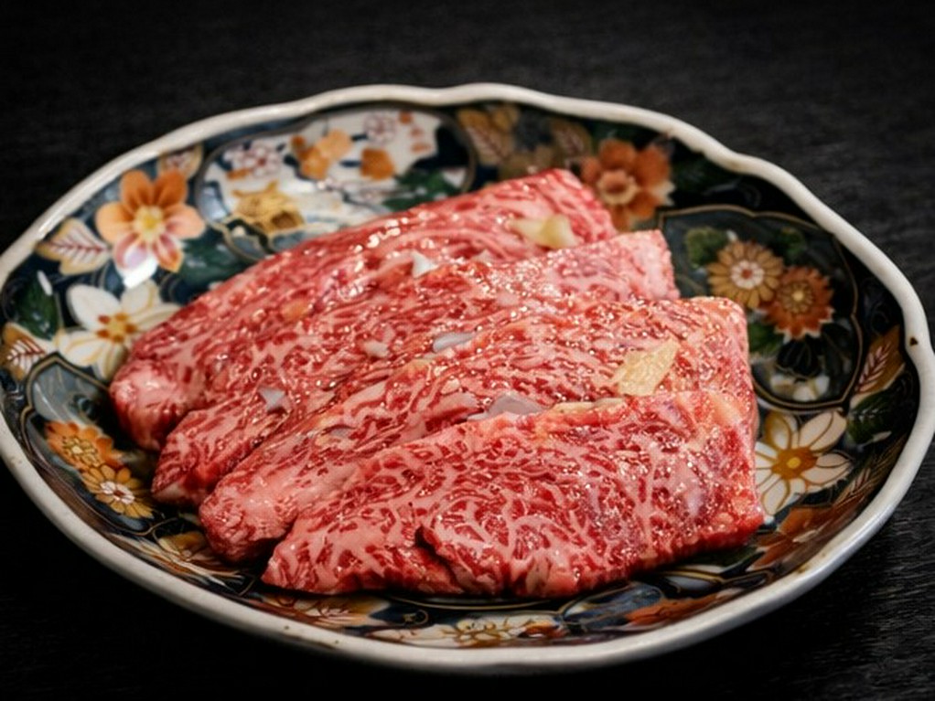 【数量限定】鹿児島黒牛 極み盛り合わせ《一人前》