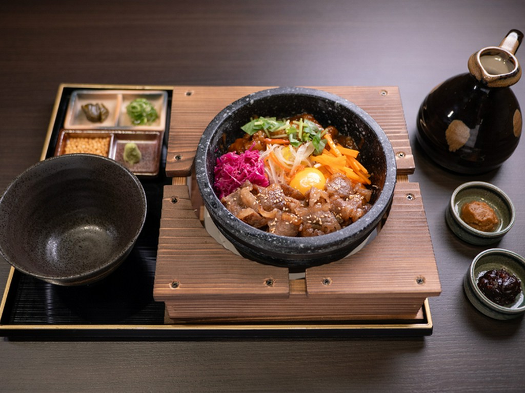 全て・鰹出汁・豆乳出汁・味変練り胡麻・味変味噌　付