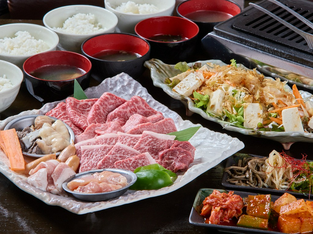 ブランド牛の食べ放題。2つの豪華食べ放題コース