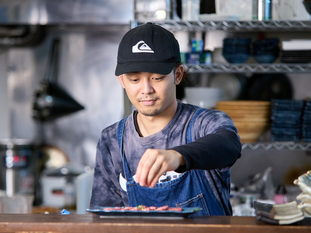 のんびりと焼肉を楽しめる、明るい雰囲気のお店