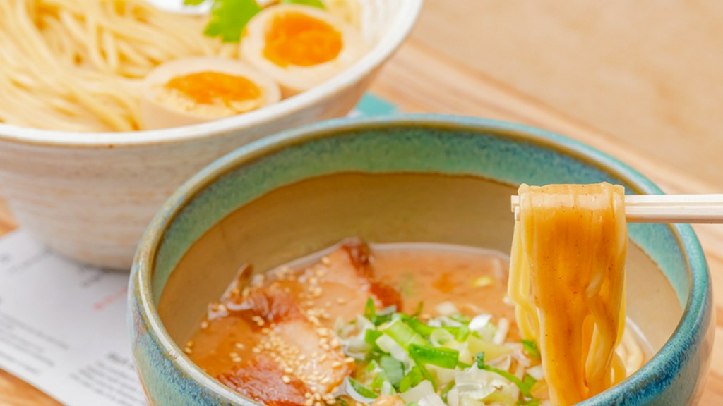 積み重ねた丁寧な仕込みが、食べる人の記憶に残る『特製味噌つけ麺』