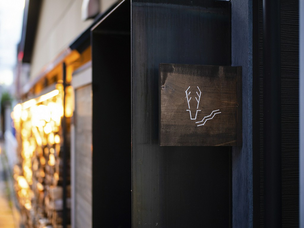 演出にも趣向を凝らしたクリスマスシーズン限定のコース