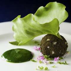 テーブルに運ばれてきた瞬間の驚きと、想像を超える味わいに脱帽する『Affinita　パノラマ』