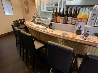 品のあるカウンター席で、料理×お酒をお楽しみください！