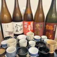 料理にあう日本酒、日本酒にあう料理を多数用意しております！季節に合わせた日本酒も随時ご提供し、日本酒が好きでよかった、そう思えるお店を目指しております！

