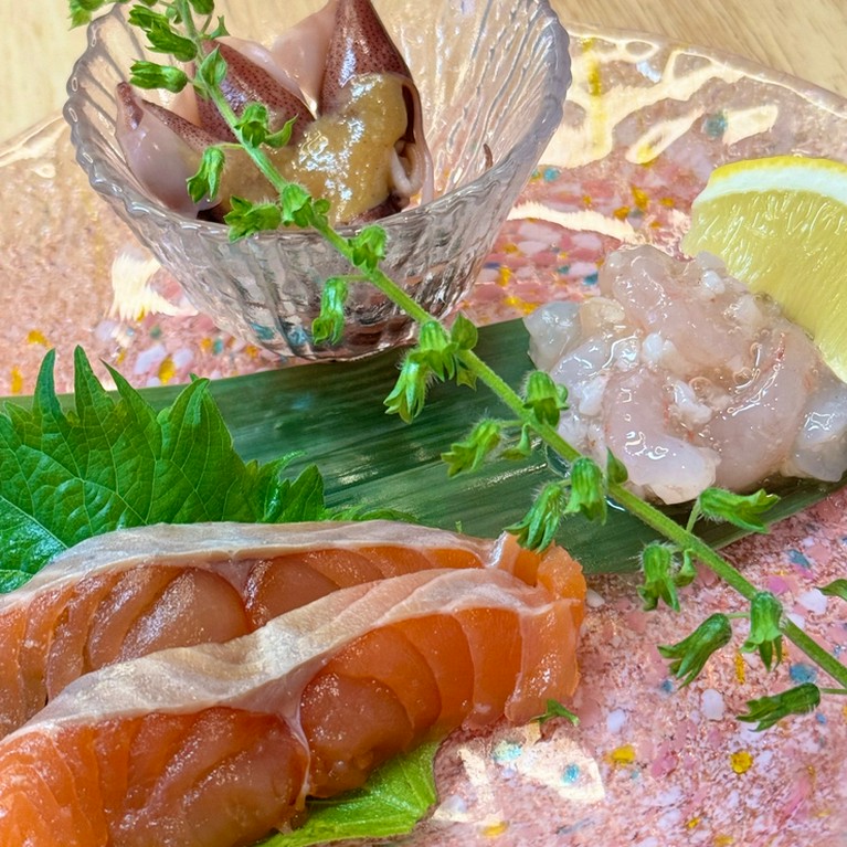 大切な一席に、心を尽くす海のごちそうを。