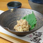 日本酒好きの海鮮料理で特に人気なのは「あじのなめろう」ですよね！
酒組の「あじのなめろう」も、とにかくお酒がすすむ！
ワンランク上のあじのなめろうを是非ご堪能下さい。