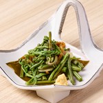 アクがなく香り豊かな山菜