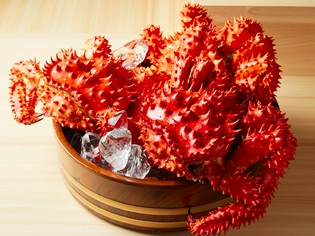 信頼する仲買から届く、旬の鮮魚や産地直送の希少な地魚たち