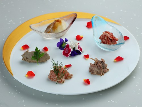 神戸牛肉菜五点盛合せ