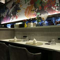 一仕事終えた後の贅沢に。お一人様も楽しめるカウンター席