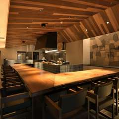 有名デザイナーが作った落ち着きのある店内で美味しい料理を