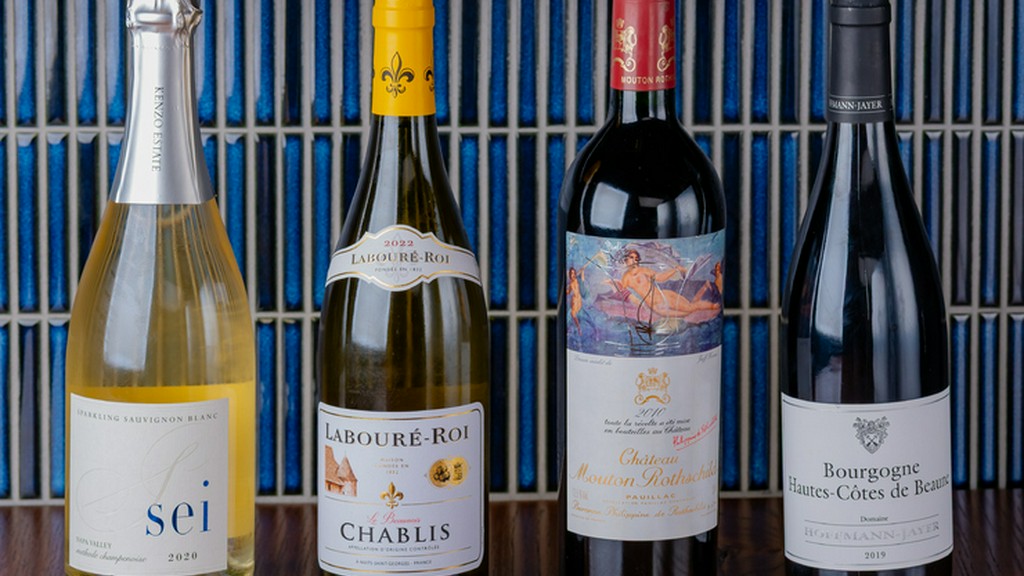 ワイン・日本酒など、厳選された酒も多数