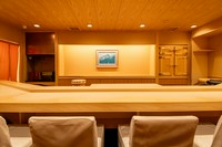 鮨・一品料理をさらに味わい深くする『厳選酒』を揃えております