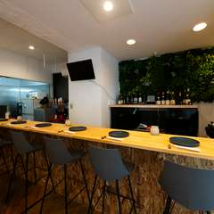 自分自身へのご褒美に。お一人様歓迎のカウンター席