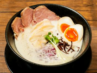 Menhatomoare