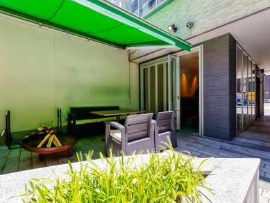 ランチでもディナーでも。自分のペースで食事を楽しめる場所