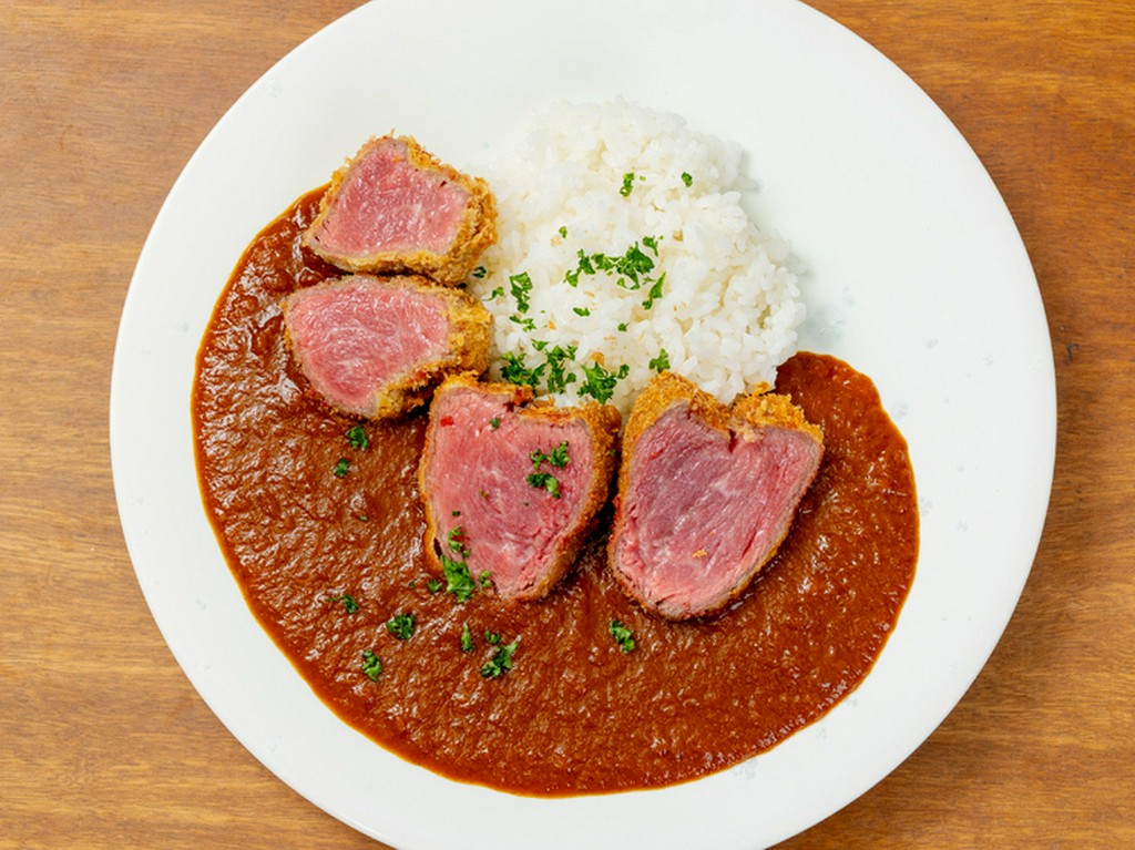 塩麹・揚げの技・ソース。一つ一つにこだわり引き出す和牛の旨み