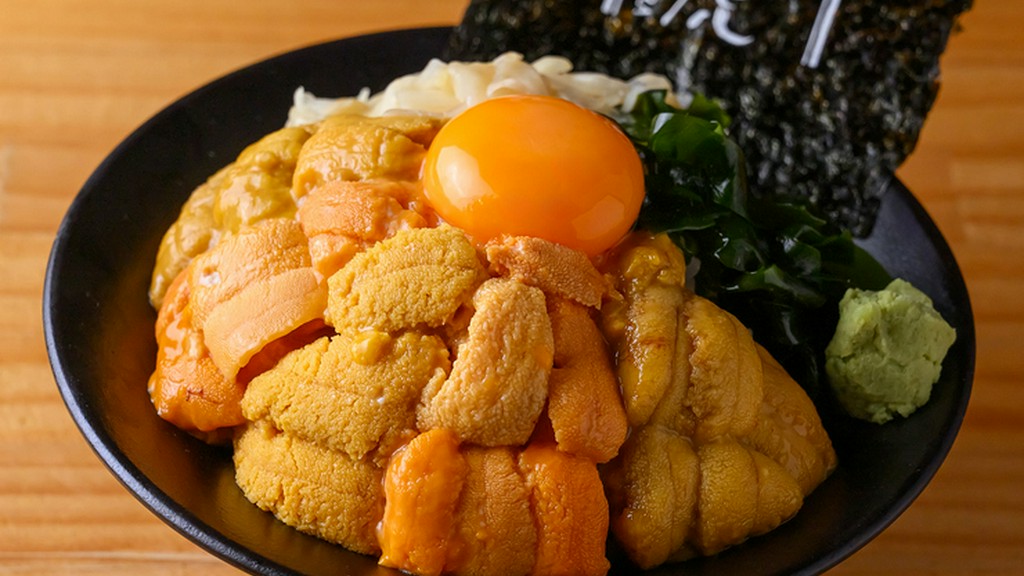 その時期最もおいしい雲丹を一皿に。産地違いの厳選5種の雲丹を食べ比べ『雅』